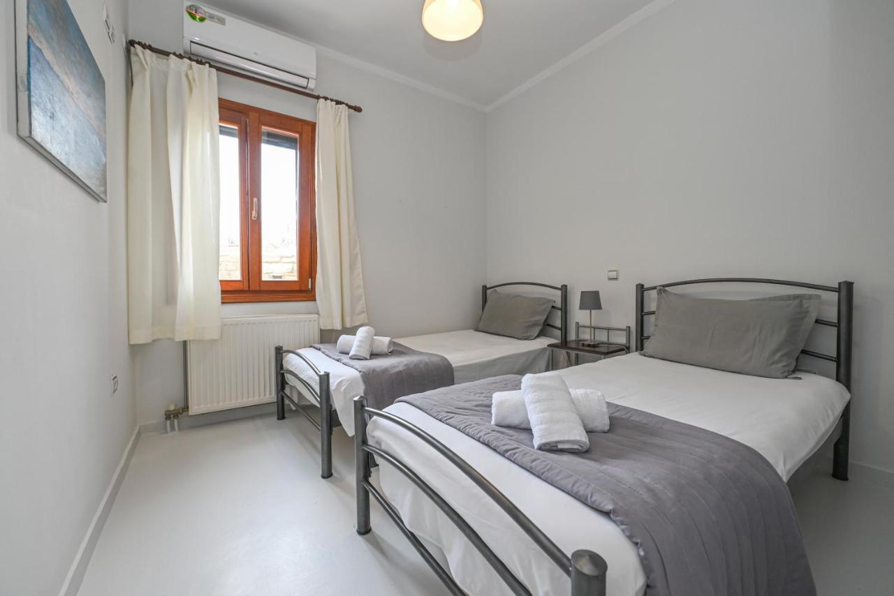 Santamare * Agios Sostis (Tinos)