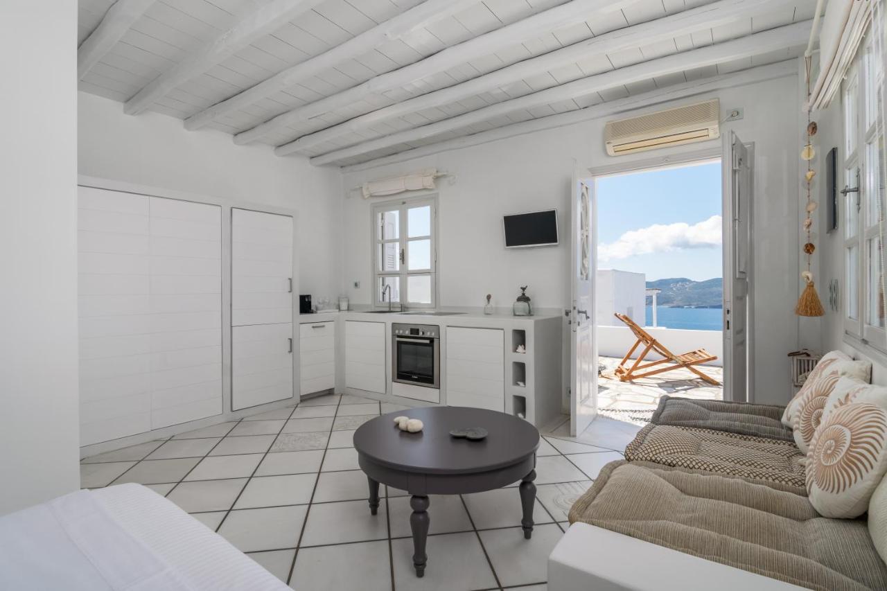 Archondoula Plaka (Milos)