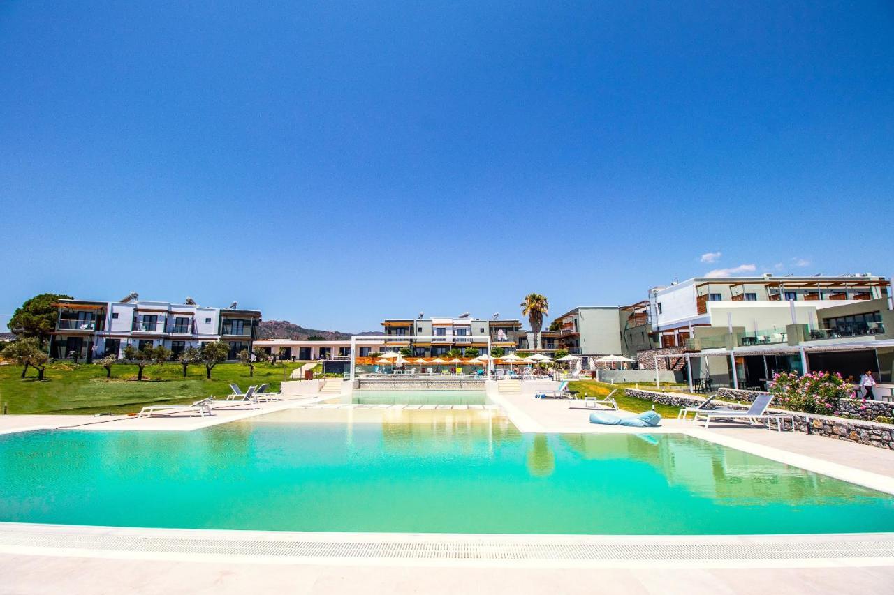 Hotel Ampelia Seaside 4*