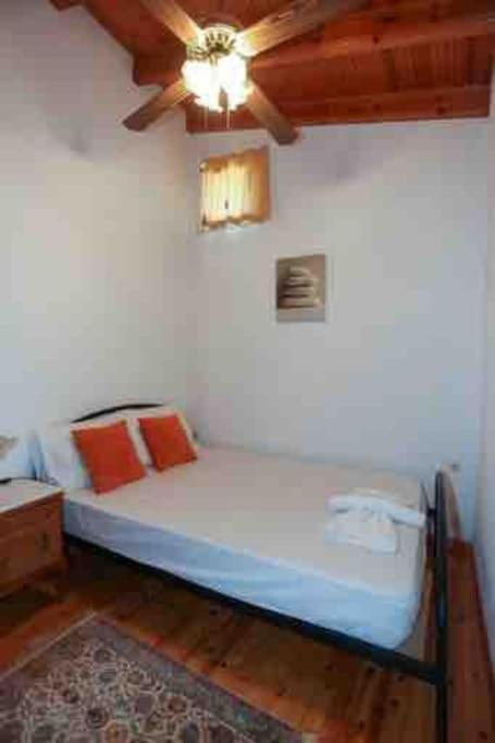 “ Nicolas Traditional House” Holiday home