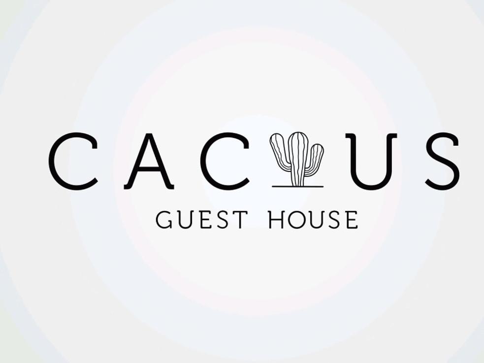 Cactus Guesthouse, συρος Kini
