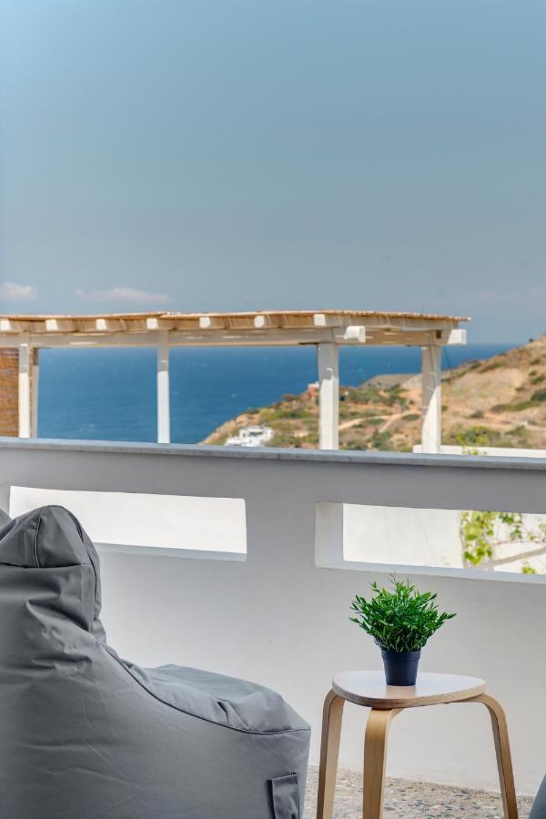 Cactus Guesthouse, συρος *
