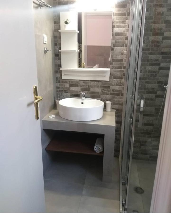 Mavrikou Helen Apartment