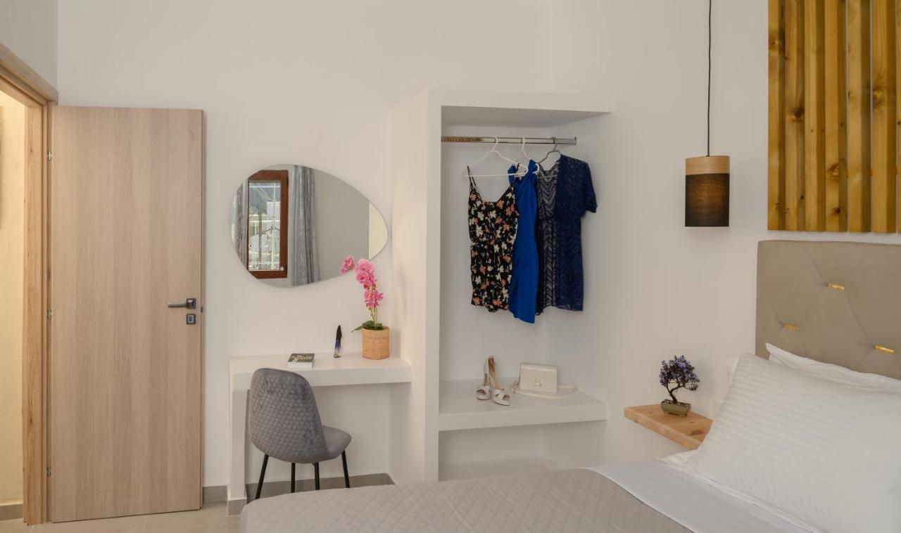 Auster House Santorini Apartment