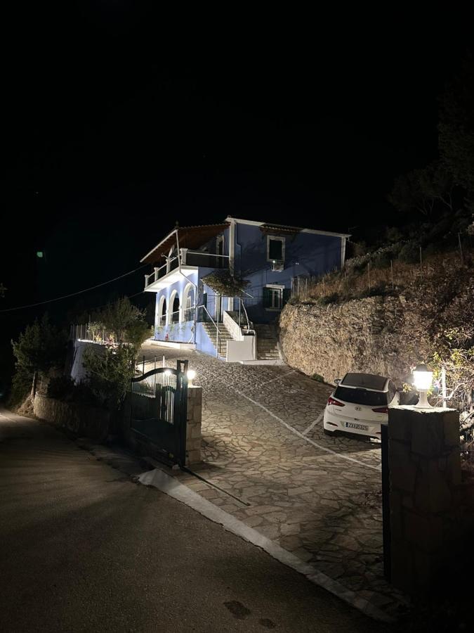 Apartment Assos Blue House *
