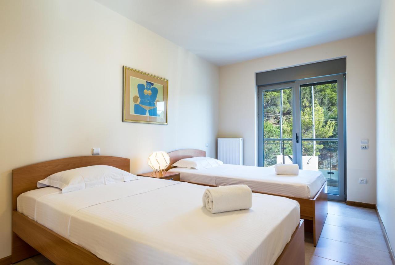 Apartment Deluxe Maisonette With Shared Pool 1# Anavyssos