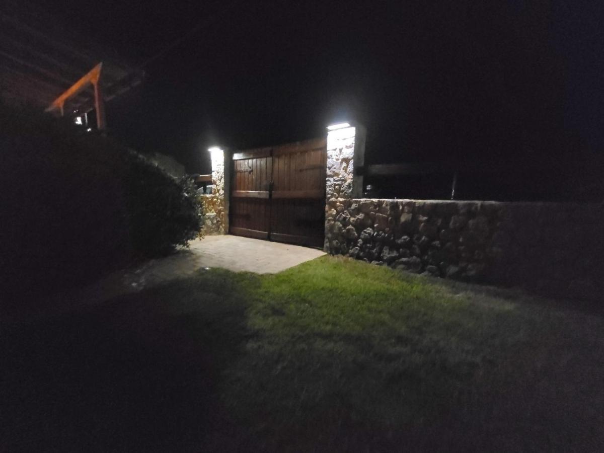 Agali. Agia Anna (Evia)