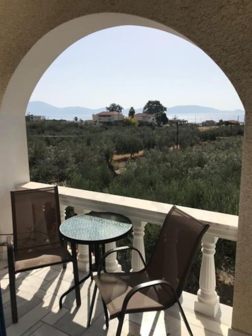 Apartment Relaxing Rural Retreat In Mainland Greece *
