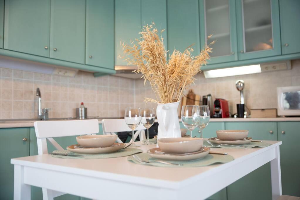 Sea Breeze Paradise Holiday home *