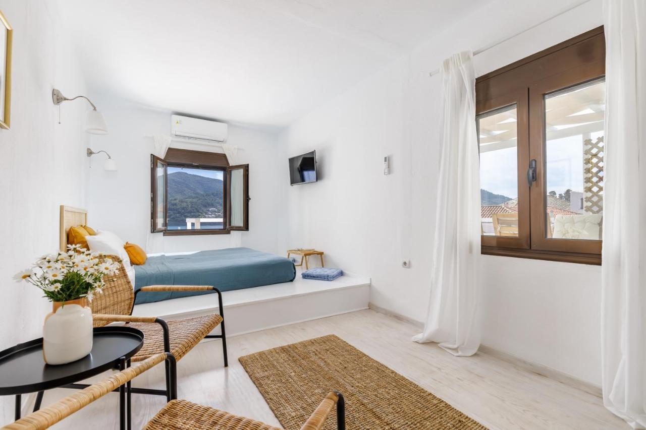 Cath's Loft Apartment Skopelos Town