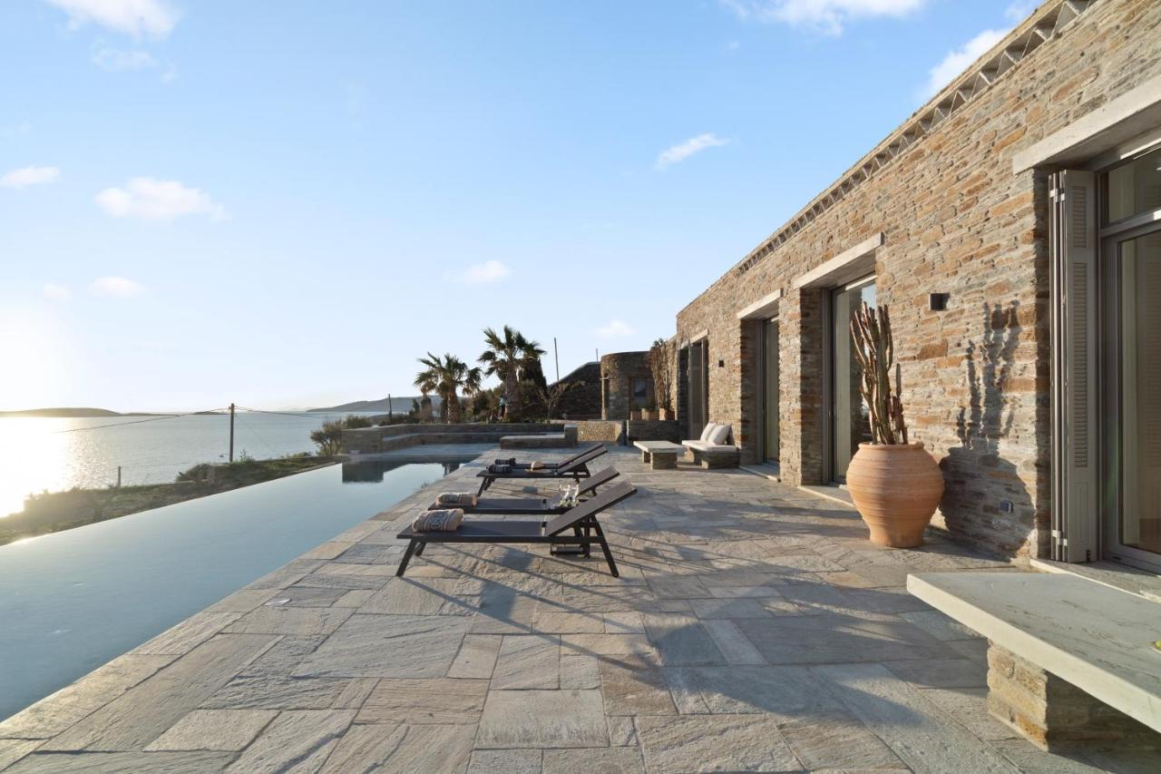 Thalassa, Beachfront, Private Pool & Sunset Views By Explore Andros Holiday home