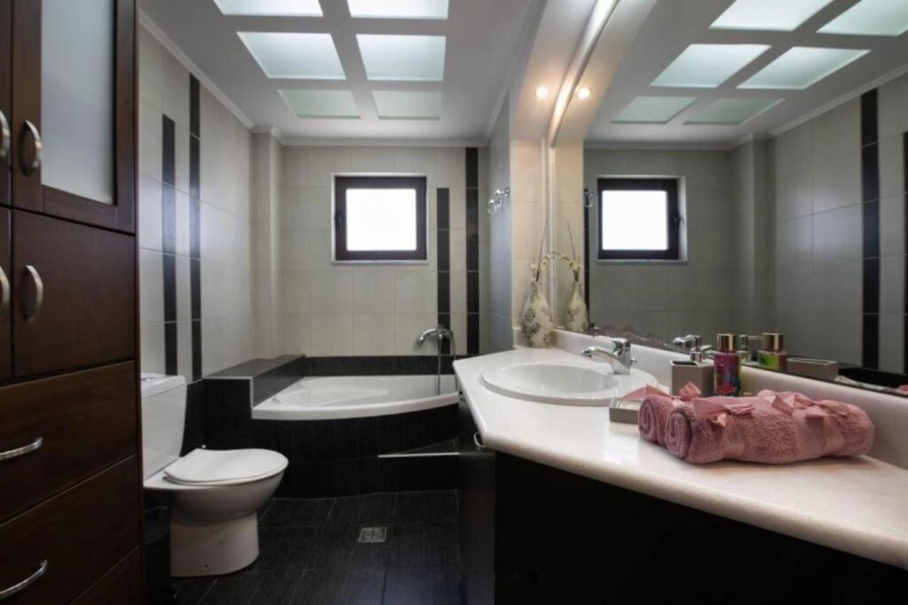 Apartment Terpsis House *