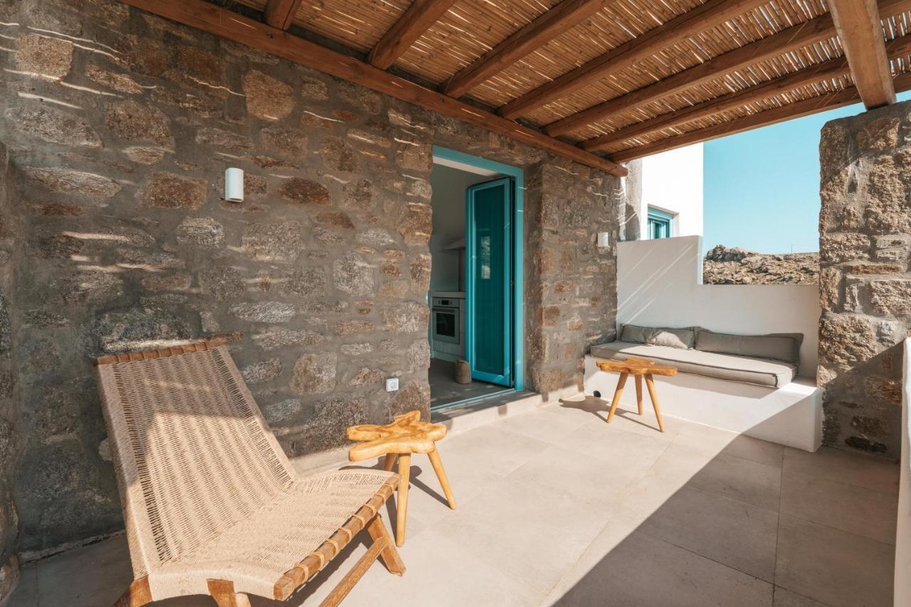 Anemela & Mykonos