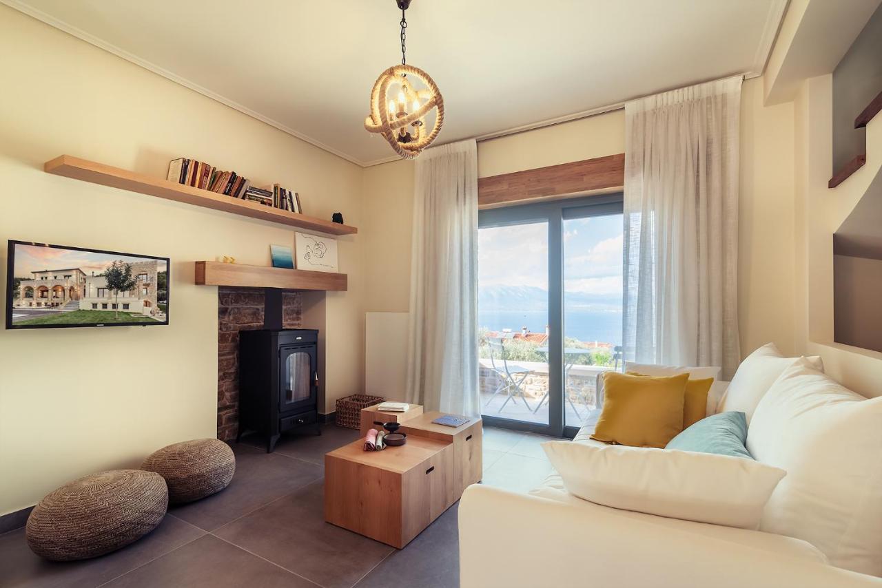 / Sea View And Pool Nearby Athens * Kalamos (Attica)