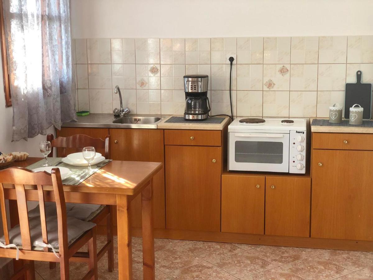 Apartment Niotis