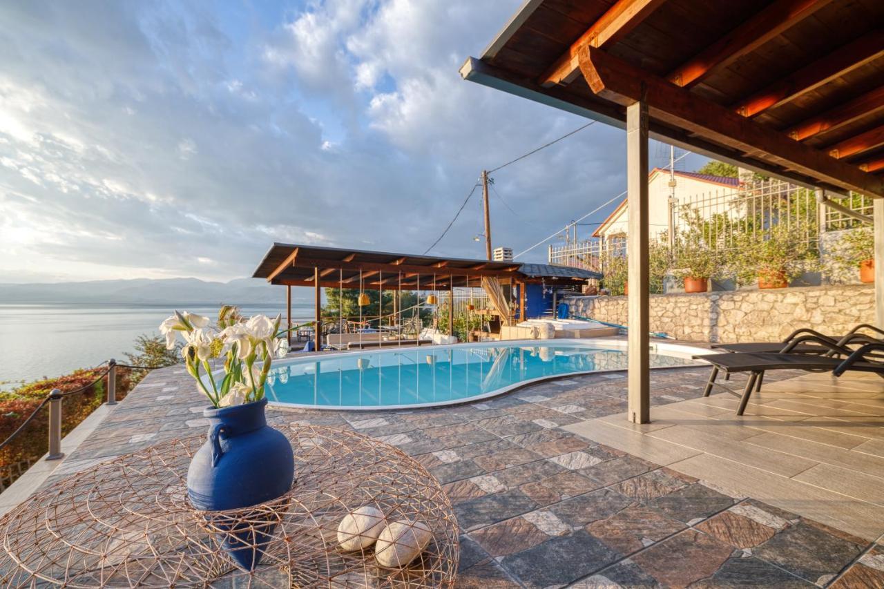 Magical View, Asproneri, Apartment *