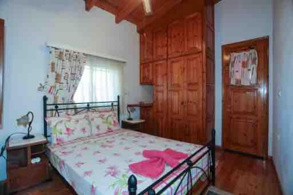 “ Nicolas Traditional House” Gardelades