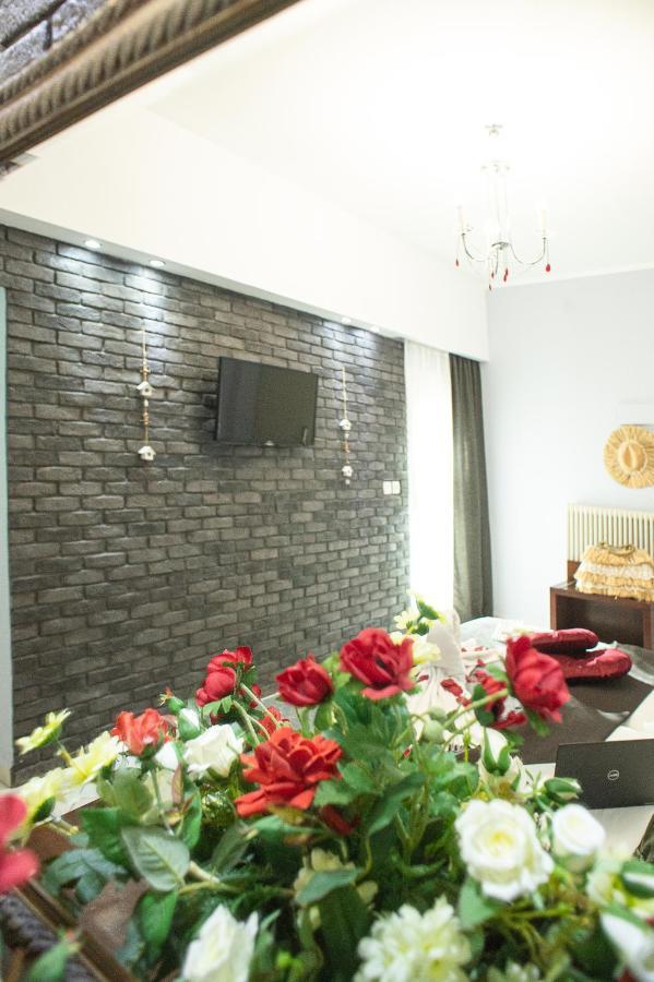 Pithari Hotel