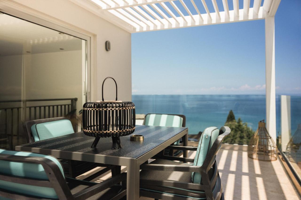 Niki's - Luxury Seaview Villa! Villa