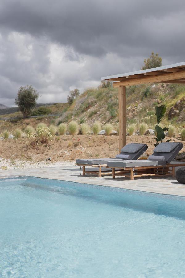 Vouno Luxury Villa