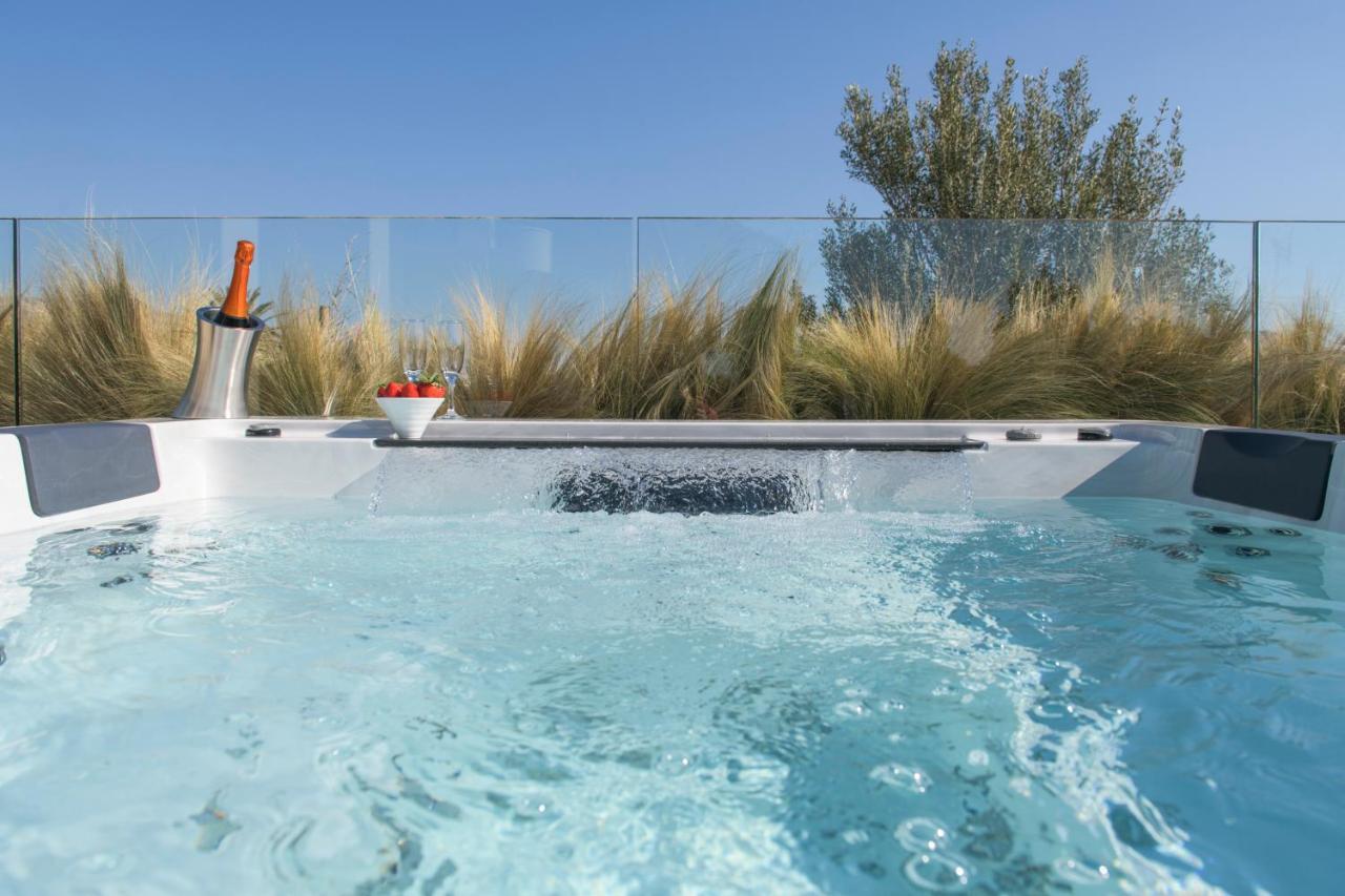 Aval Riviera Apartment
