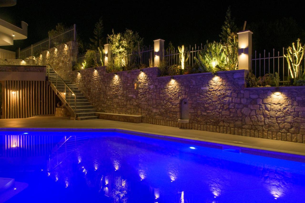 Aval Riviera * Lagonisi