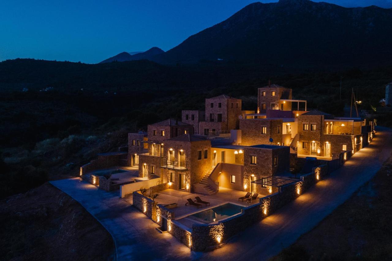 Villa Patio Complex Stoupa