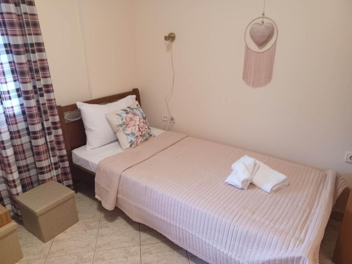 Zafirenia Apartment *