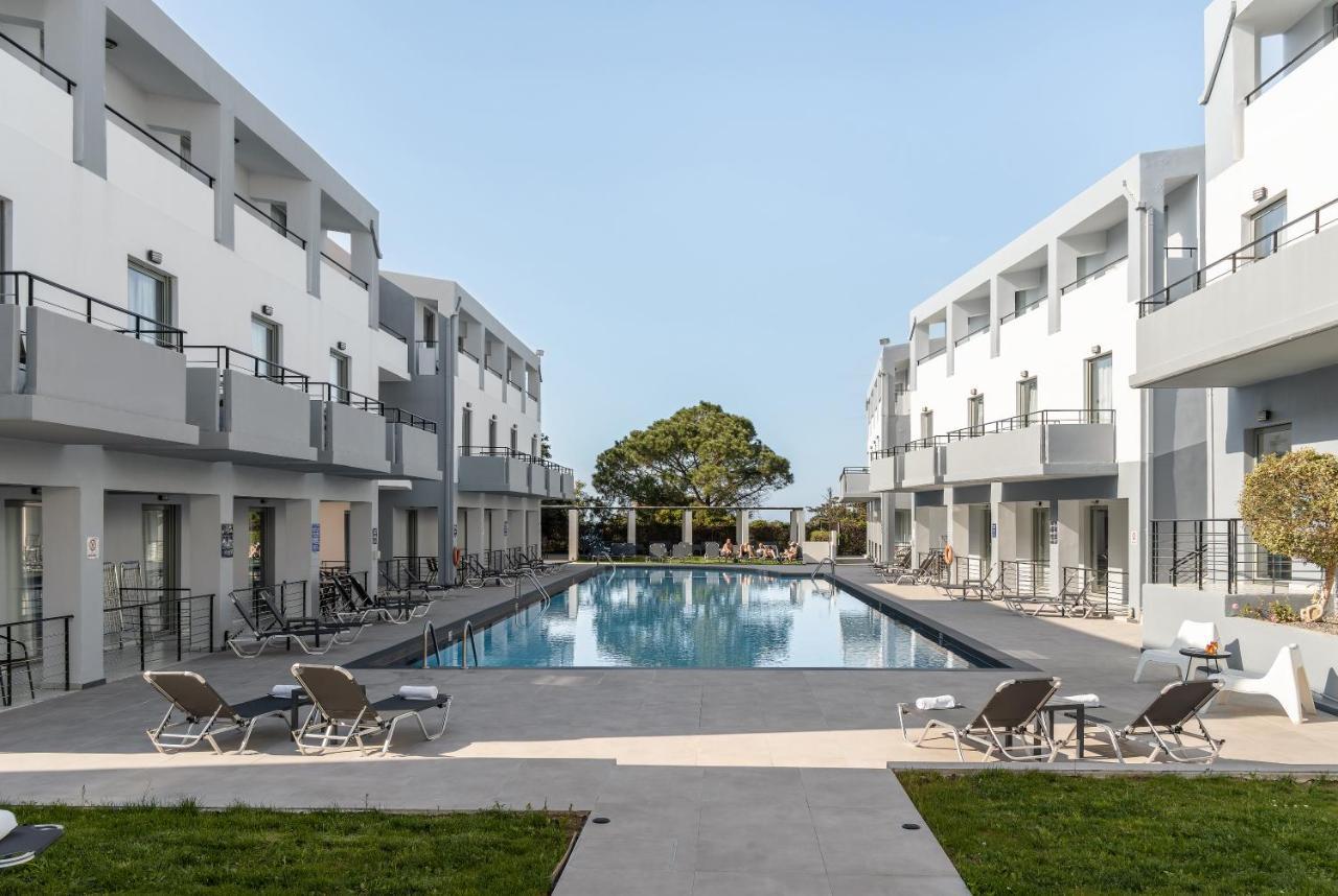 Hotel Sunrise Village
