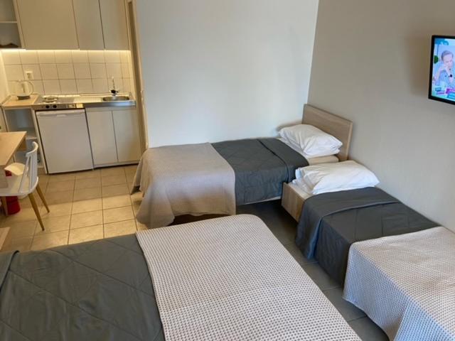 Dafni Aparthotel 3*