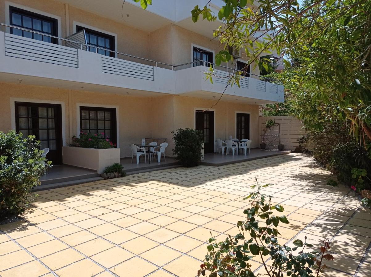 Aparthotel Alexandros