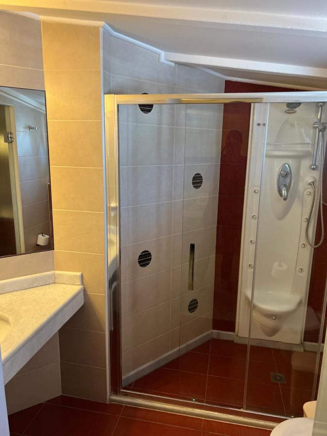 Hotel Frini 3*