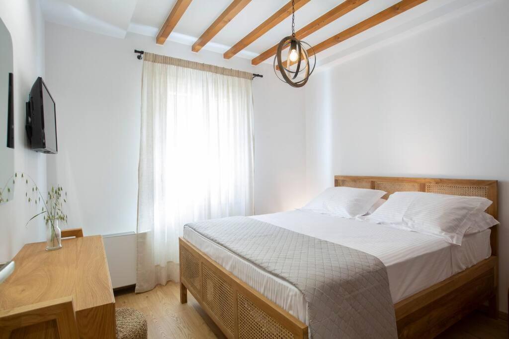 Angestrale Wood Lefkada City