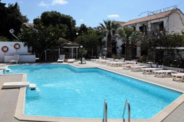 Hotel Miranta - & 2*