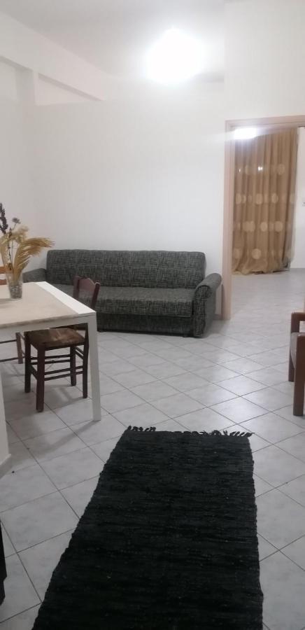 Menidistudios Apartment Menidion