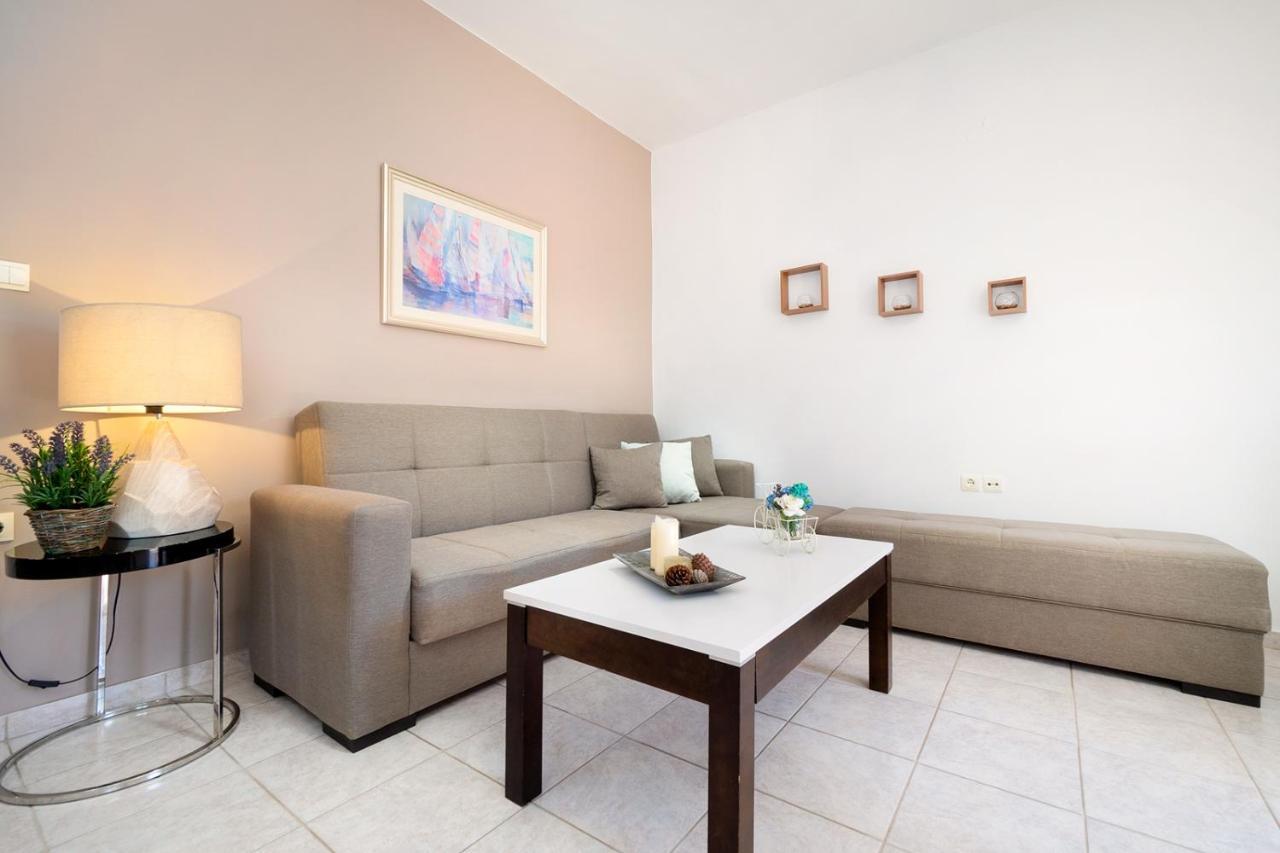 Apartment Aptera Kato Daratso