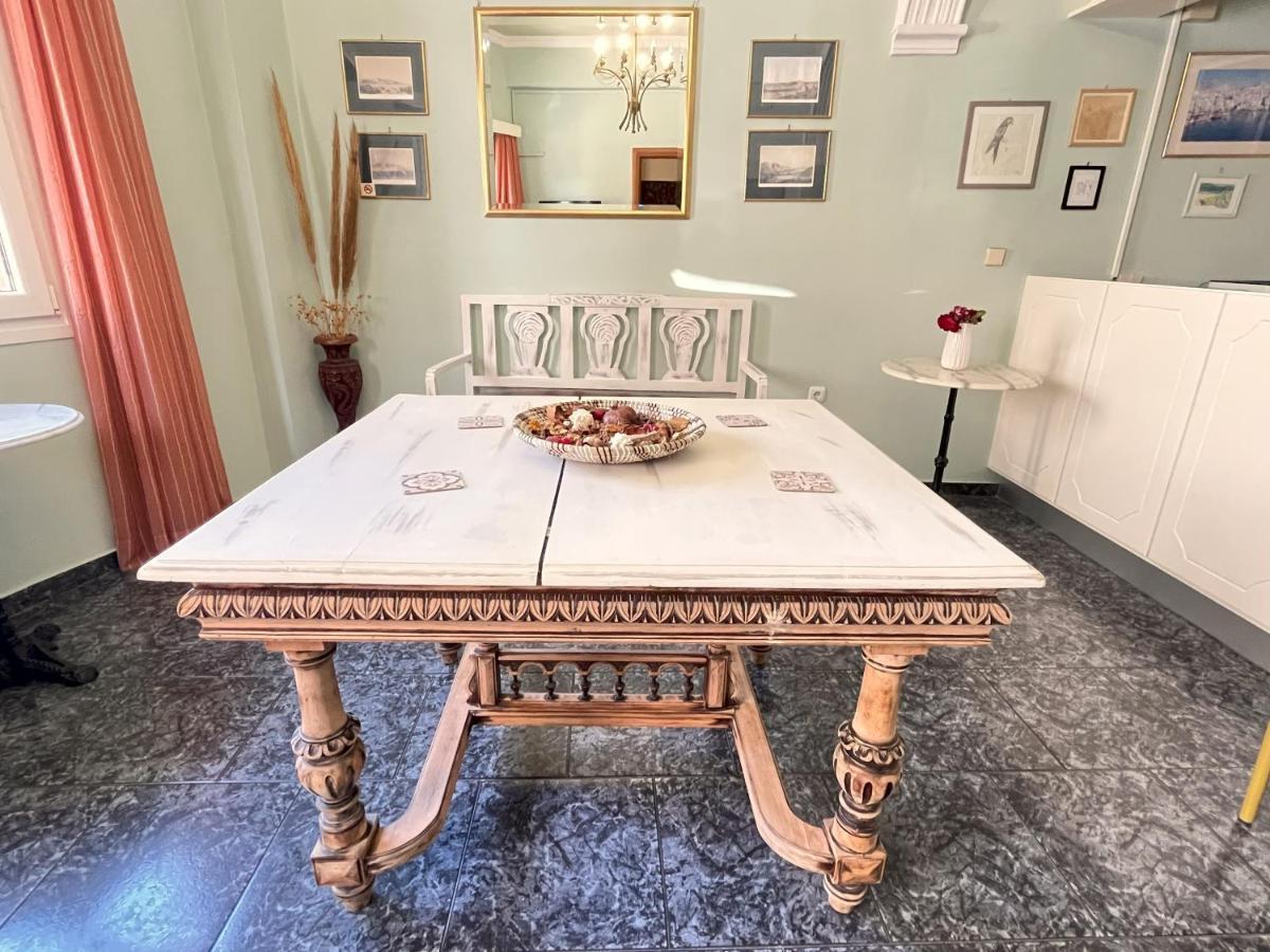 Pefkakia Park Guest house