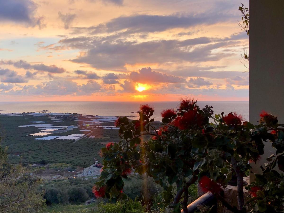 Falasarna's Sunset Holiday home *