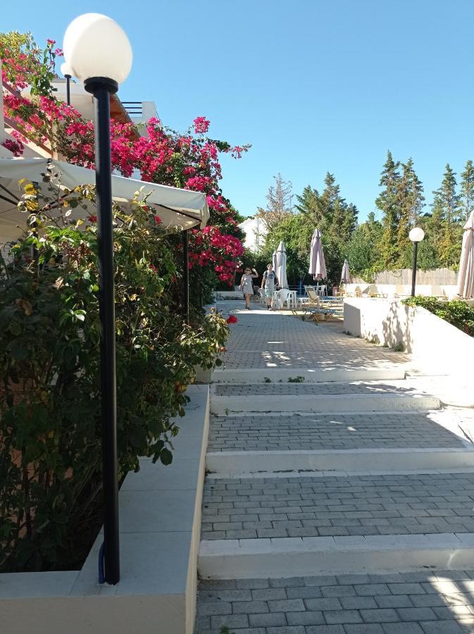 Alexandros Aparthotel Kalamaki (Chania)