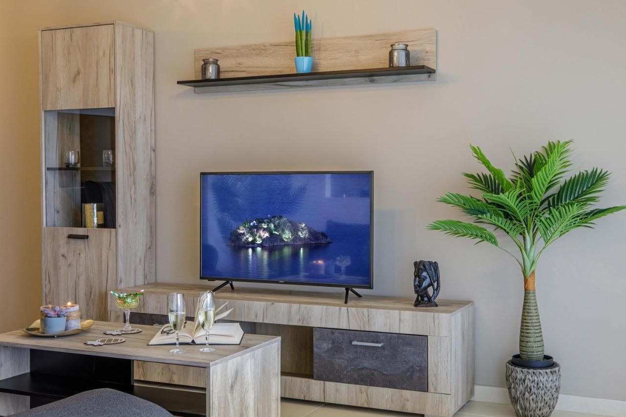 Savvas Apartment