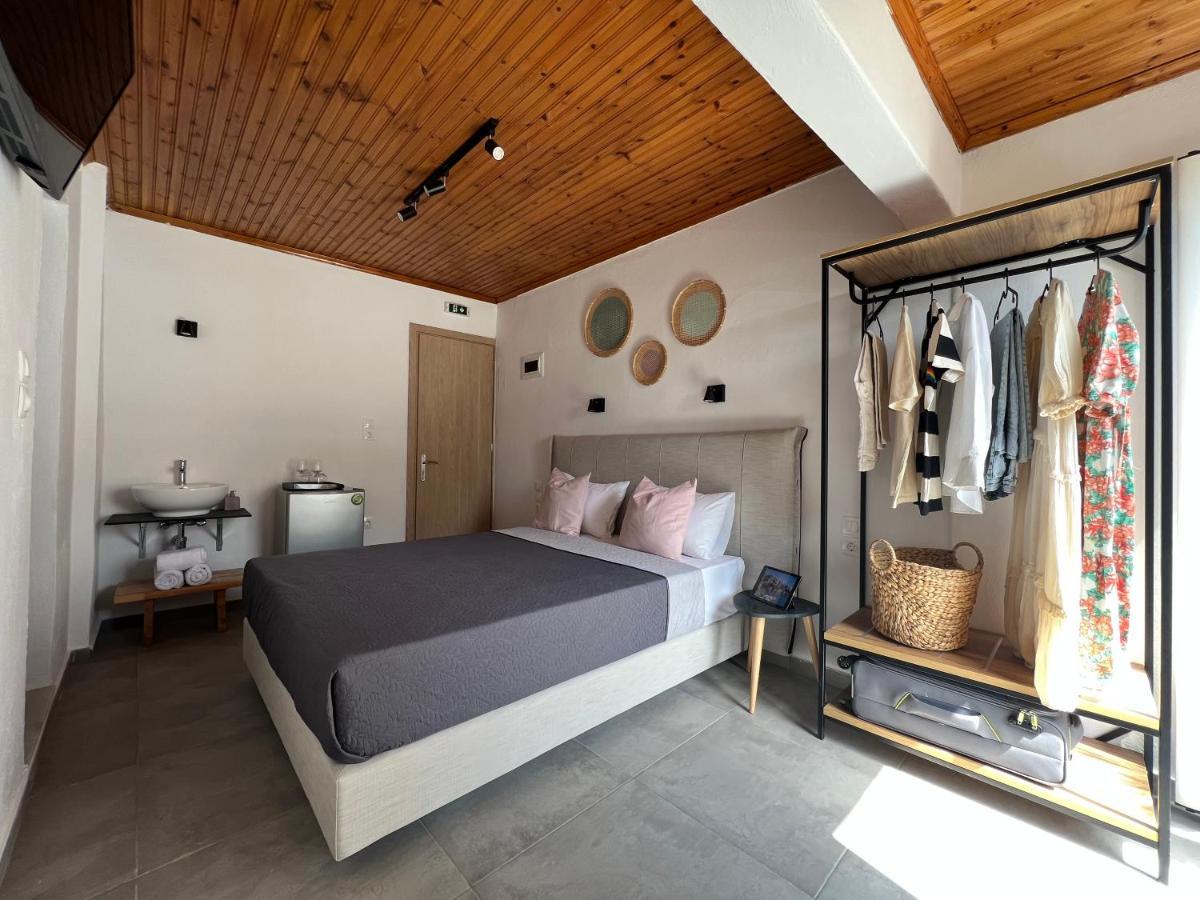 Australia Hotel