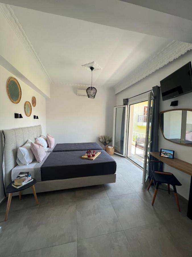 Hotel Australia