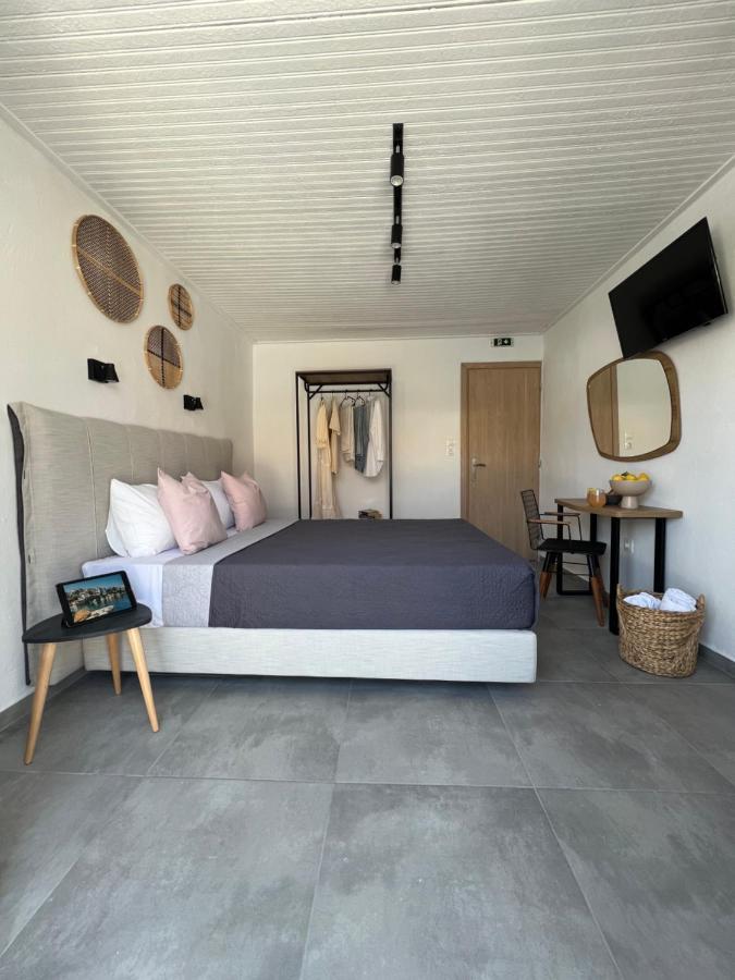 Australia Hotel