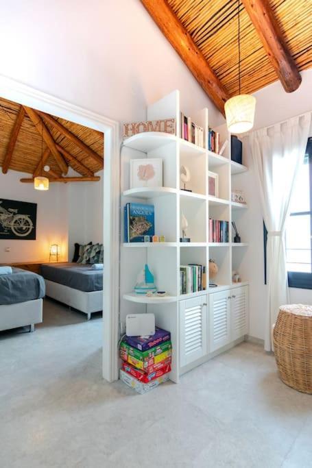 Koroneia Holiday home *