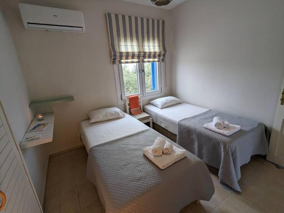 Comfortable 2-bedroom With Balcony & Port View *