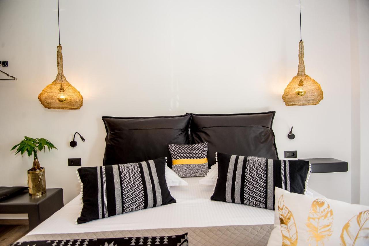 Apartment A & B Minimal ιι With Sea View In *