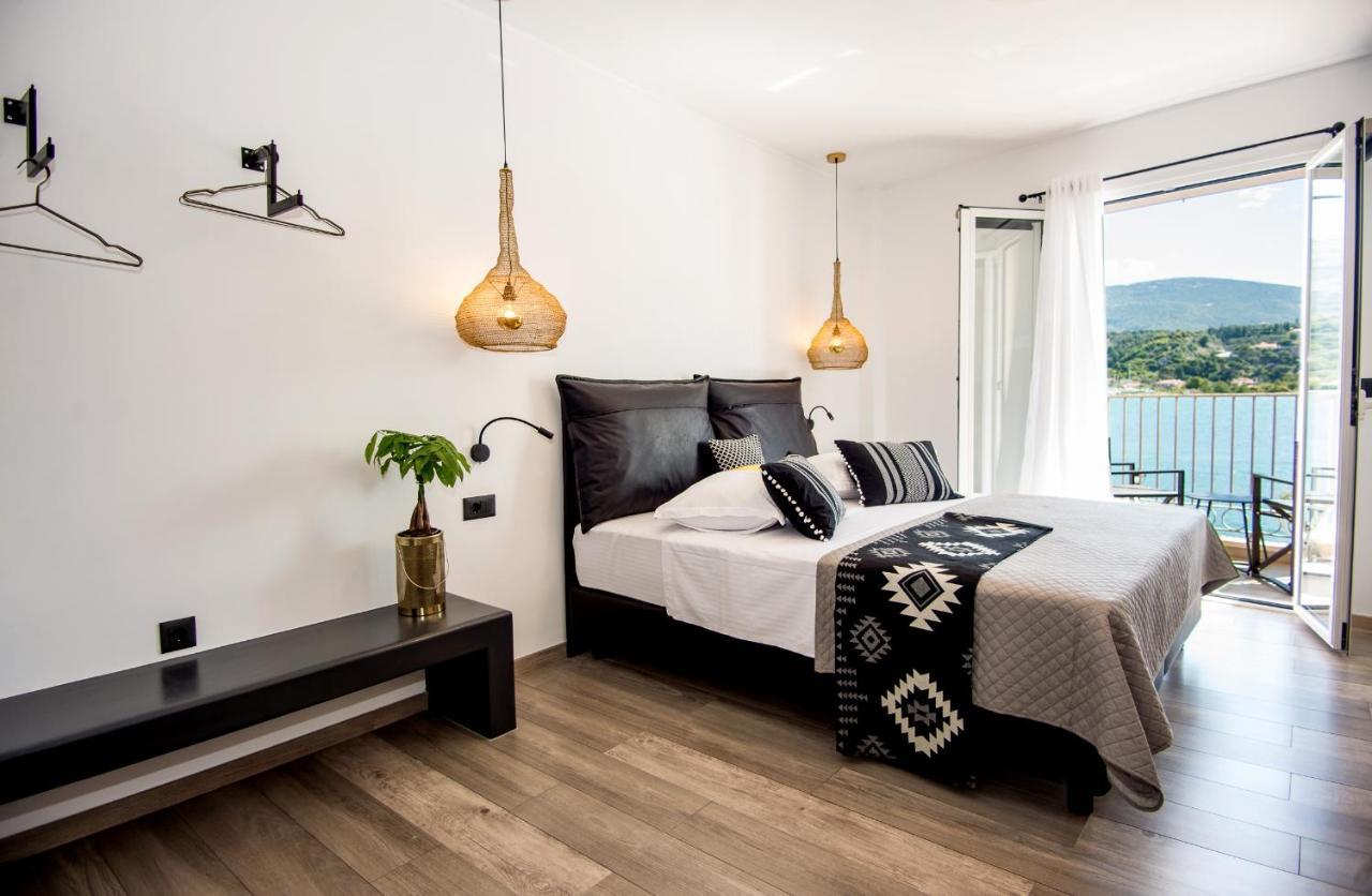 A & B Minimal ιι With Sea View In Apartment Argostoli (Kefalonia)