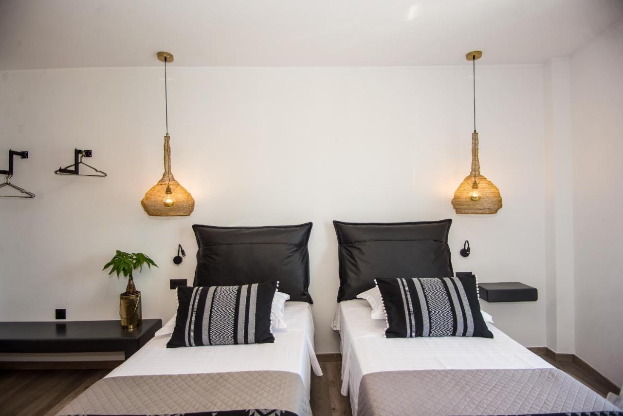 Apartment A & B Minimal ιι With Sea View In *