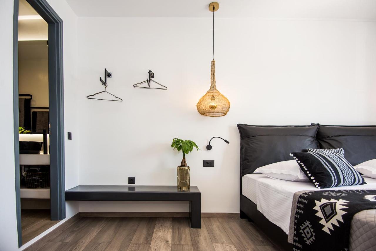 Apartment A & B Minimal ιι With Sea View In *
