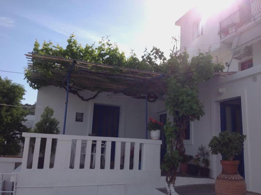 Apartment Blue Aegean Batsi (Andros)
